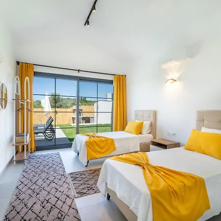 Bambu Villa *